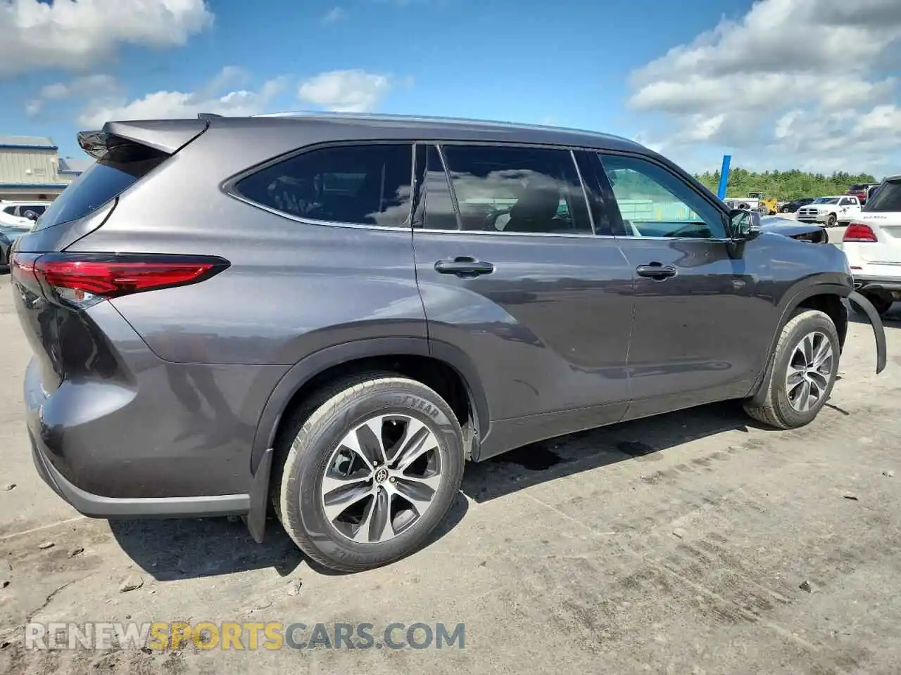 3 Photograph of a damaged car 5TDGZRBHXMS546190 TOYOTA HIGHLANDER 2021