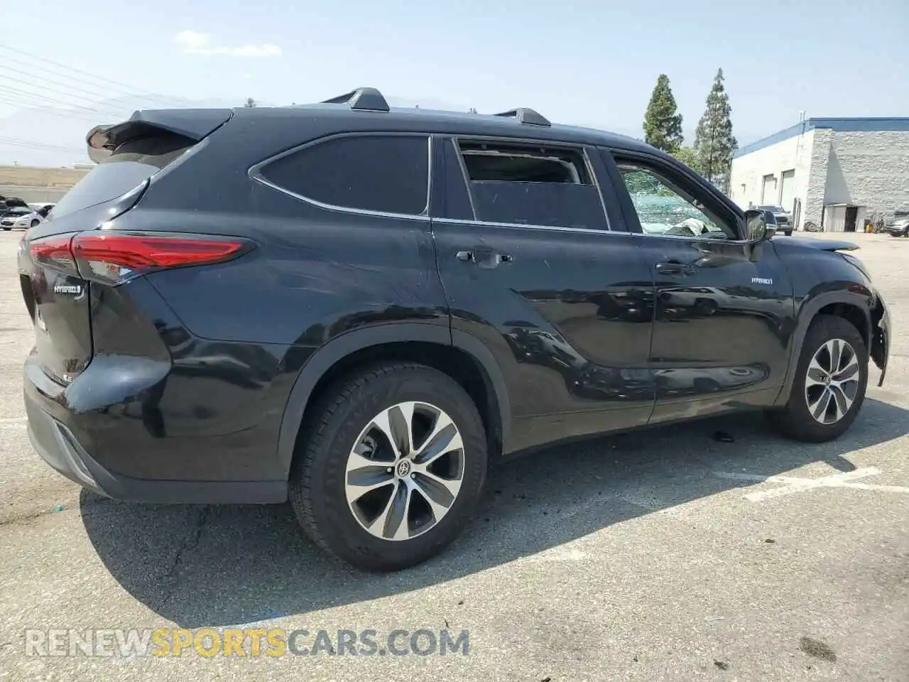 3 Photograph of a damaged car 5TDHARAH2MS506442 TOYOTA HIGHLANDER 2021