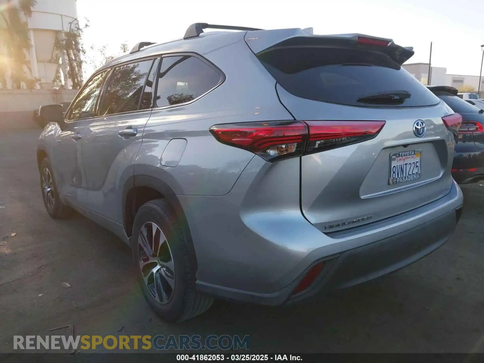 3 Photograph of a damaged car 5TDHARAH3MS007925 TOYOTA HIGHLANDER 2021