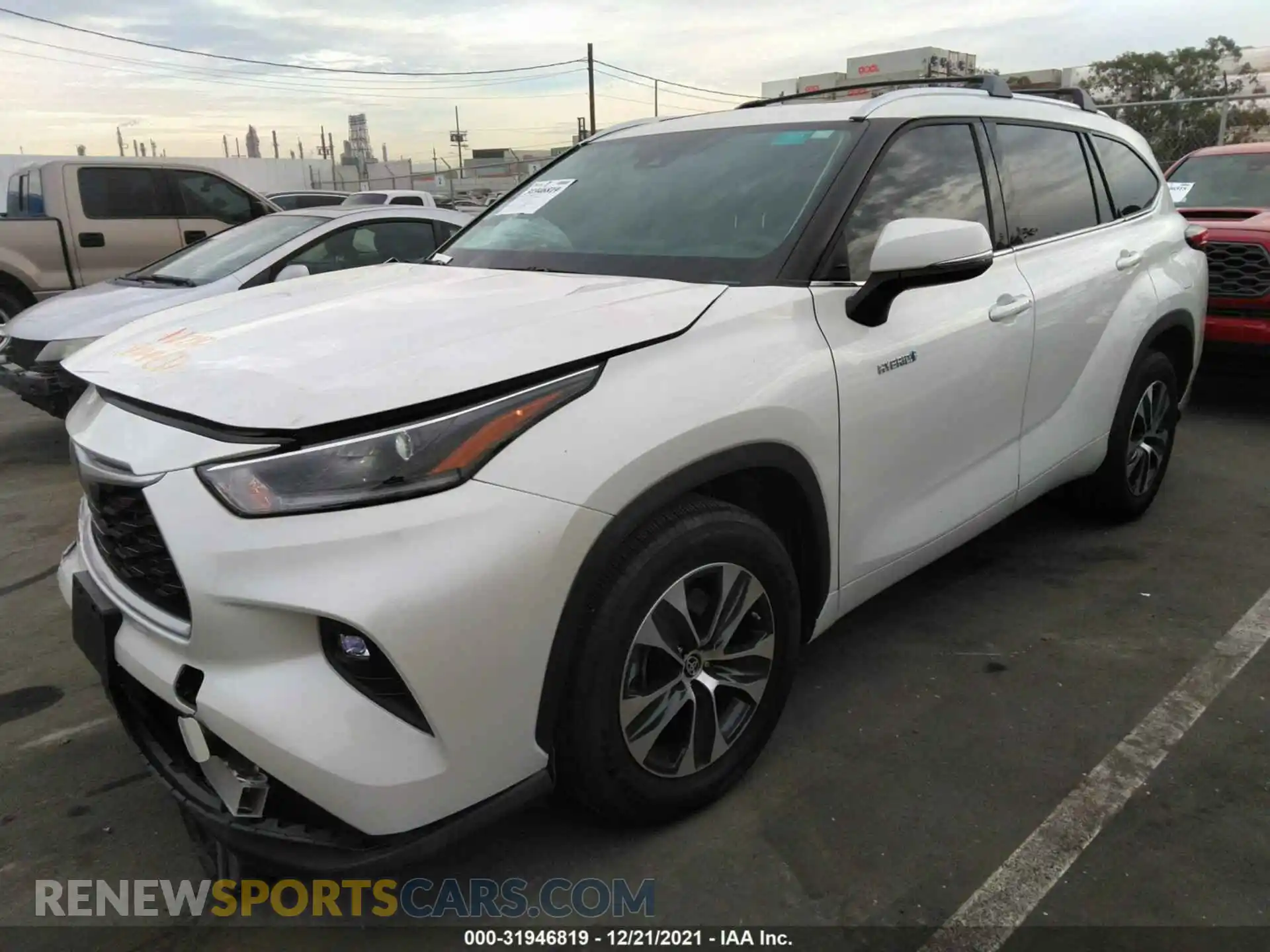 2 Photograph of a damaged car 5TDHARAH7MS506663 TOYOTA HIGHLANDER 2021