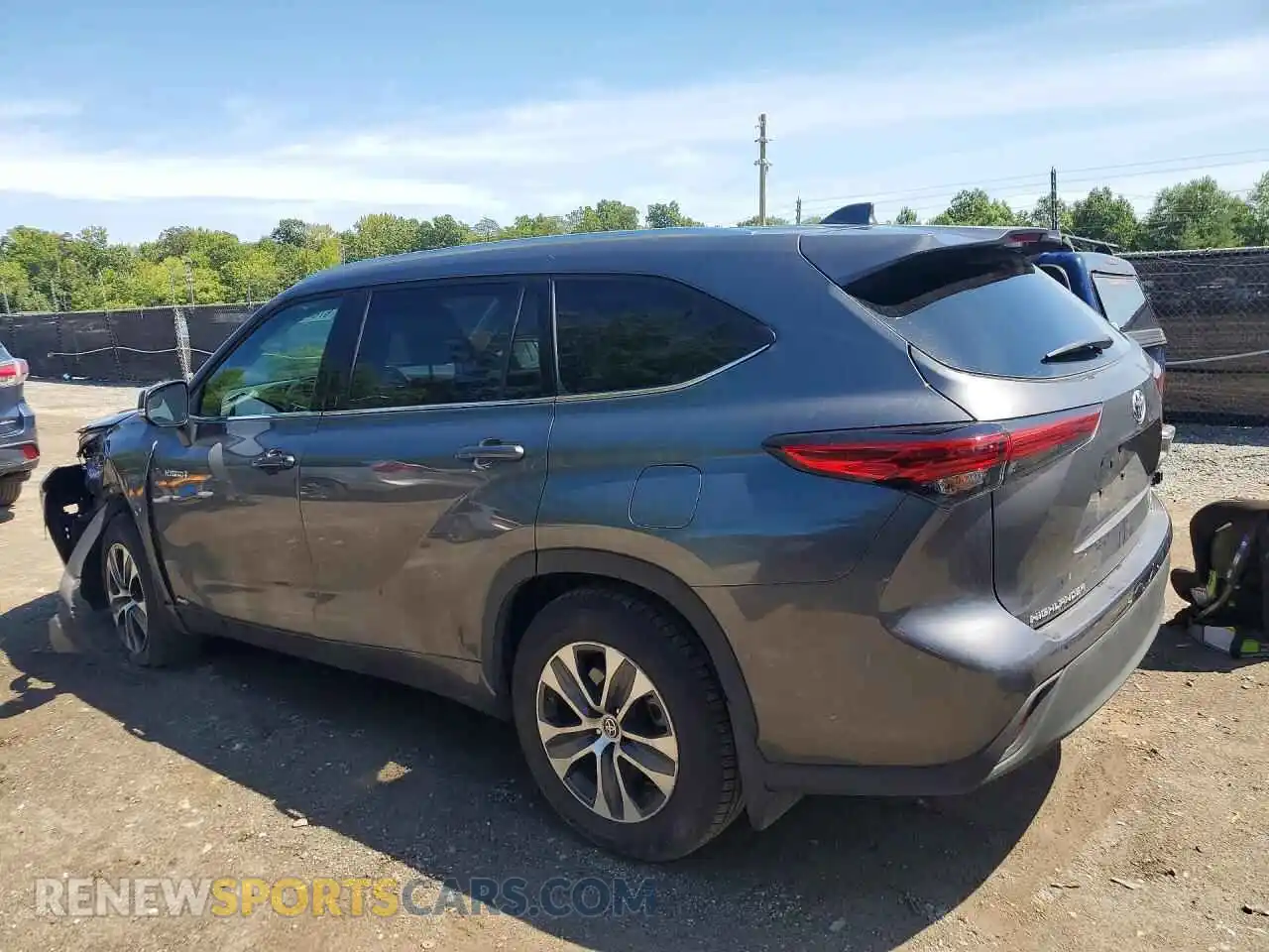 2 Photograph of a damaged car 5TDHBRCH0MS051343 TOYOTA HIGHLANDER 2021