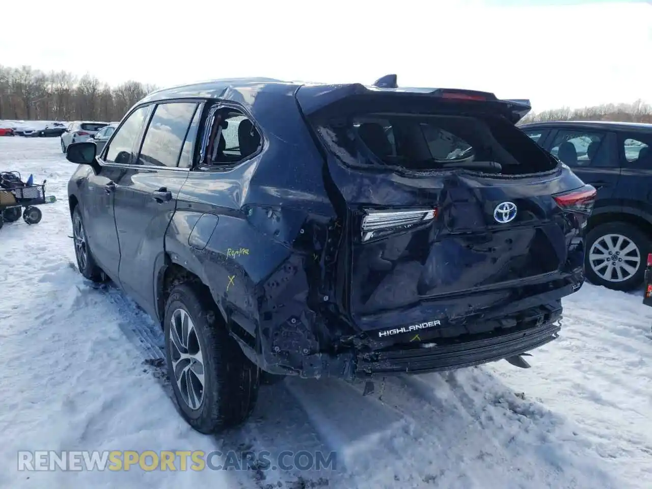 3 Photograph of a damaged car 5TDHBRCH7MS535929 TOYOTA HIGHLANDER 2021