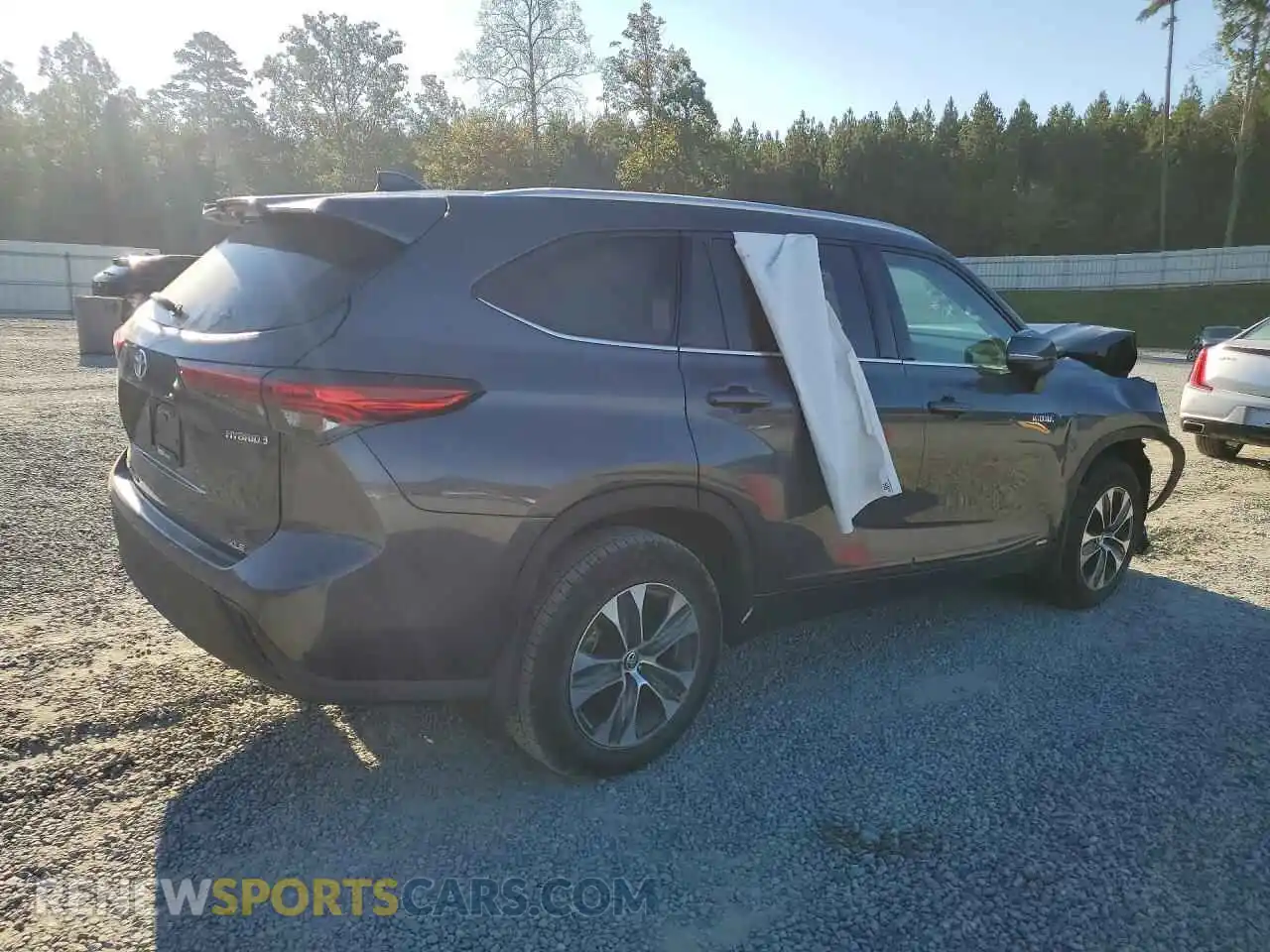 3 fotografías del automóvil dañado 5TDHBRCH8MS518623 TOYOTA HIGHLANDER 2021
