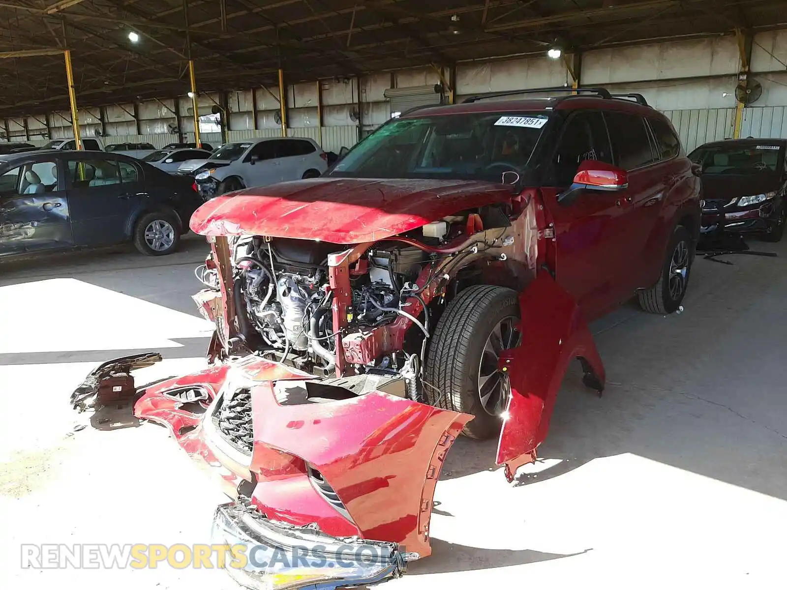 2 Photograph of a damaged car 5TDHZRAH1MS044755 TOYOTA HIGHLANDER 2021