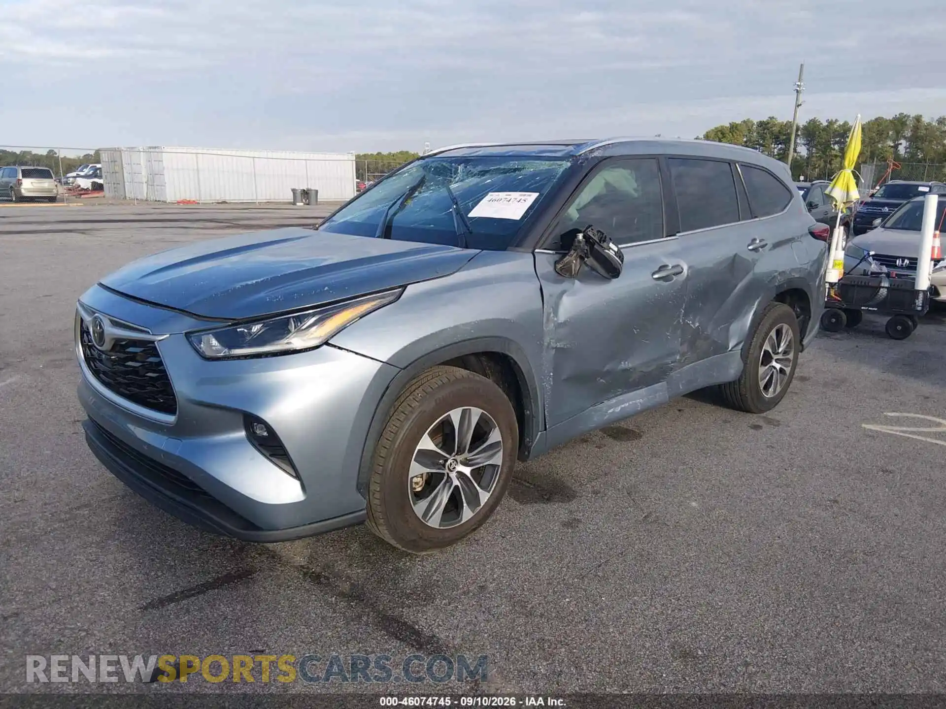 2 Photograph of a damaged car 5TDHZRAH3MS076610 TOYOTA HIGHLANDER 2021