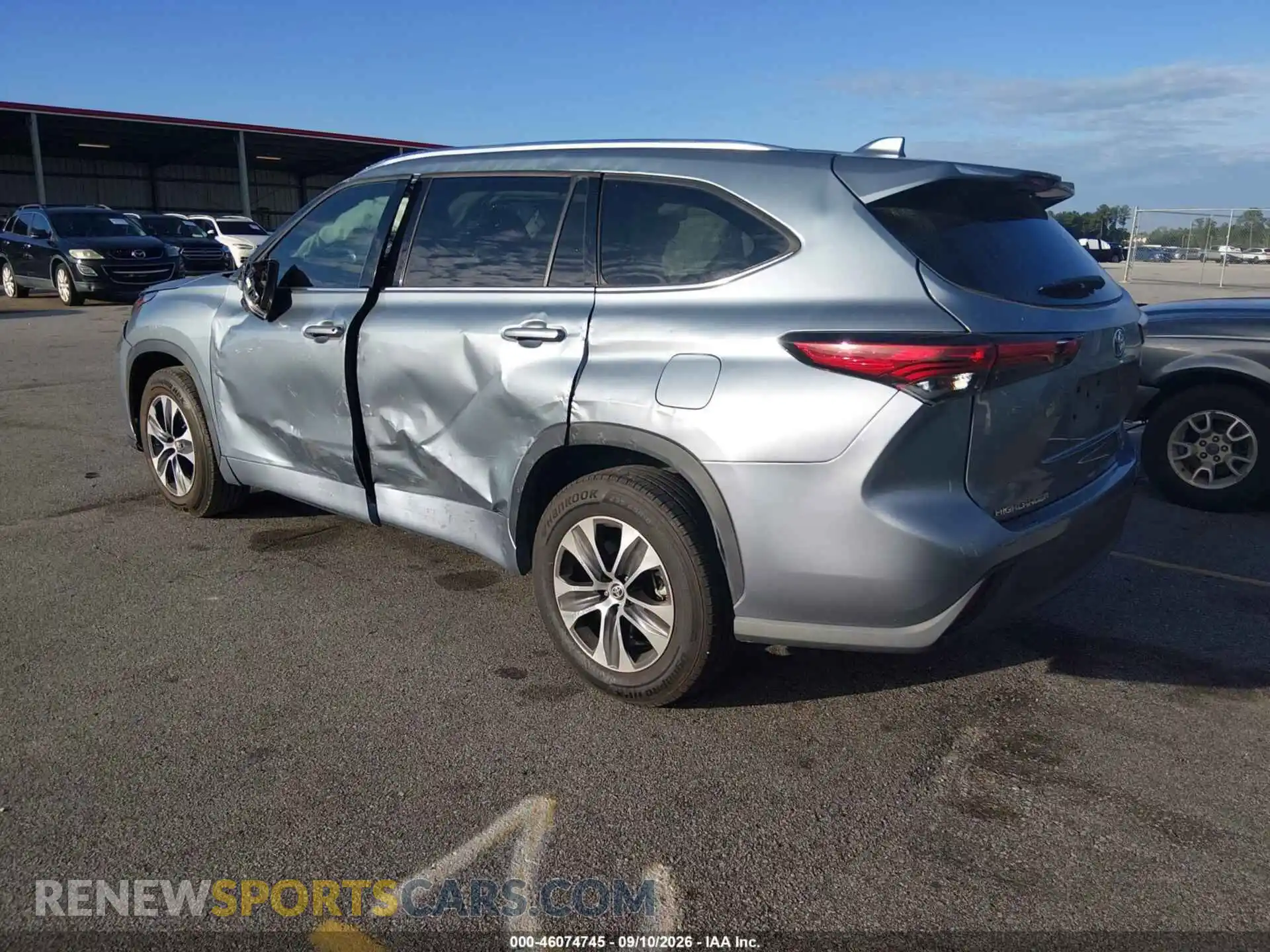 3 Photograph of a damaged car 5TDHZRAH3MS076610 TOYOTA HIGHLANDER 2021