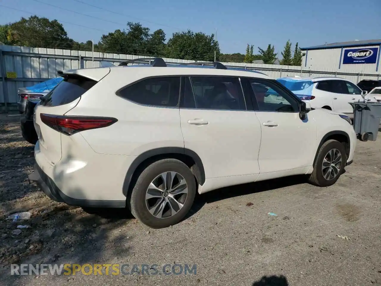 3 Photograph of a damaged car 5TDHZRAH4MS514440 TOYOTA HIGHLANDER 2021