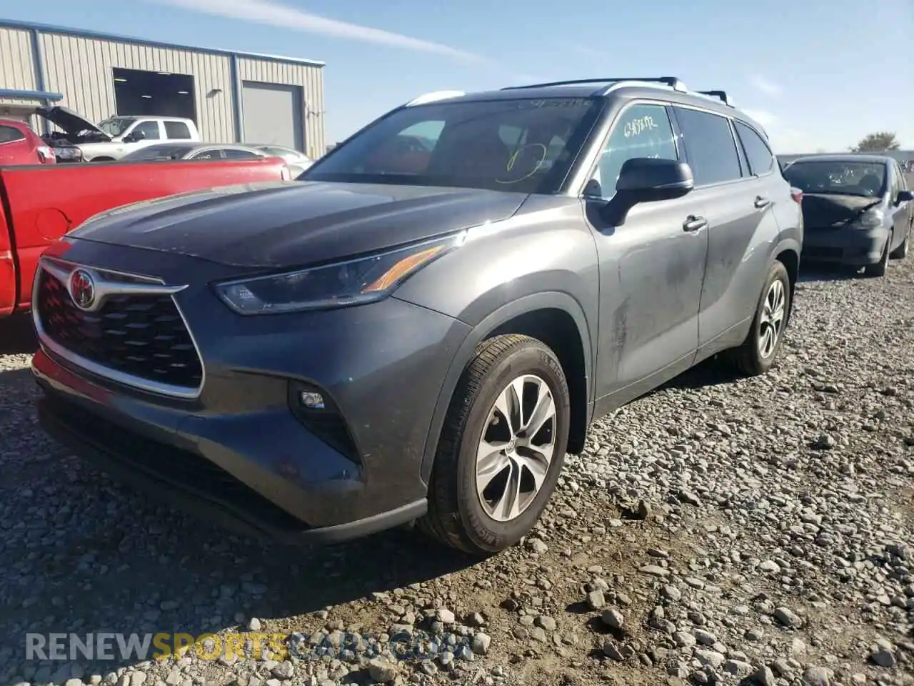 2 Photograph of a damaged car 5TDHZRAH8MS532682 TOYOTA HIGHLANDER 2021