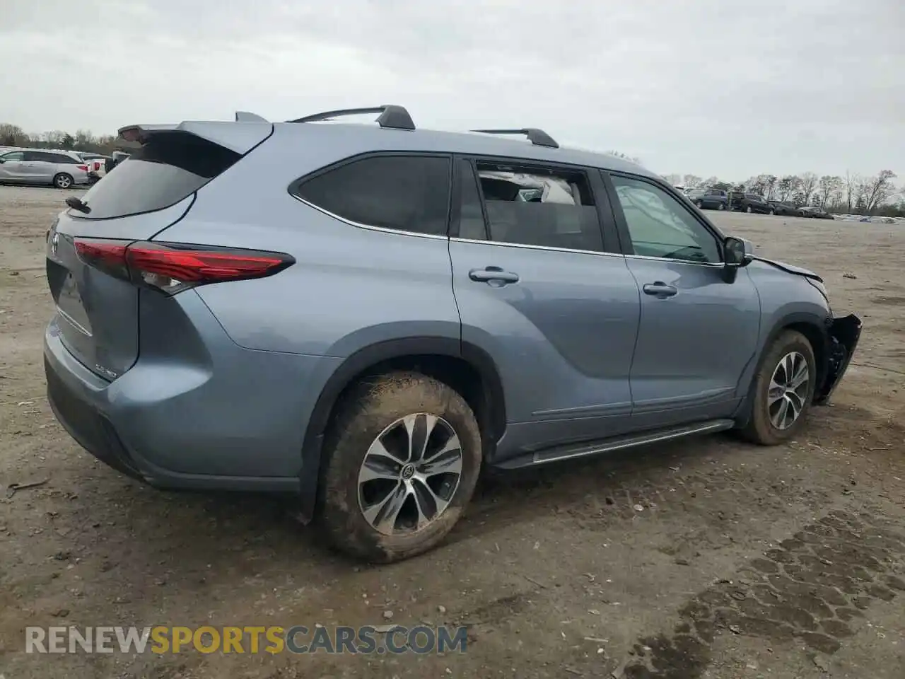 3 Photograph of a damaged car 5TDHZRBH0MS129326 TOYOTA HIGHLANDER 2021