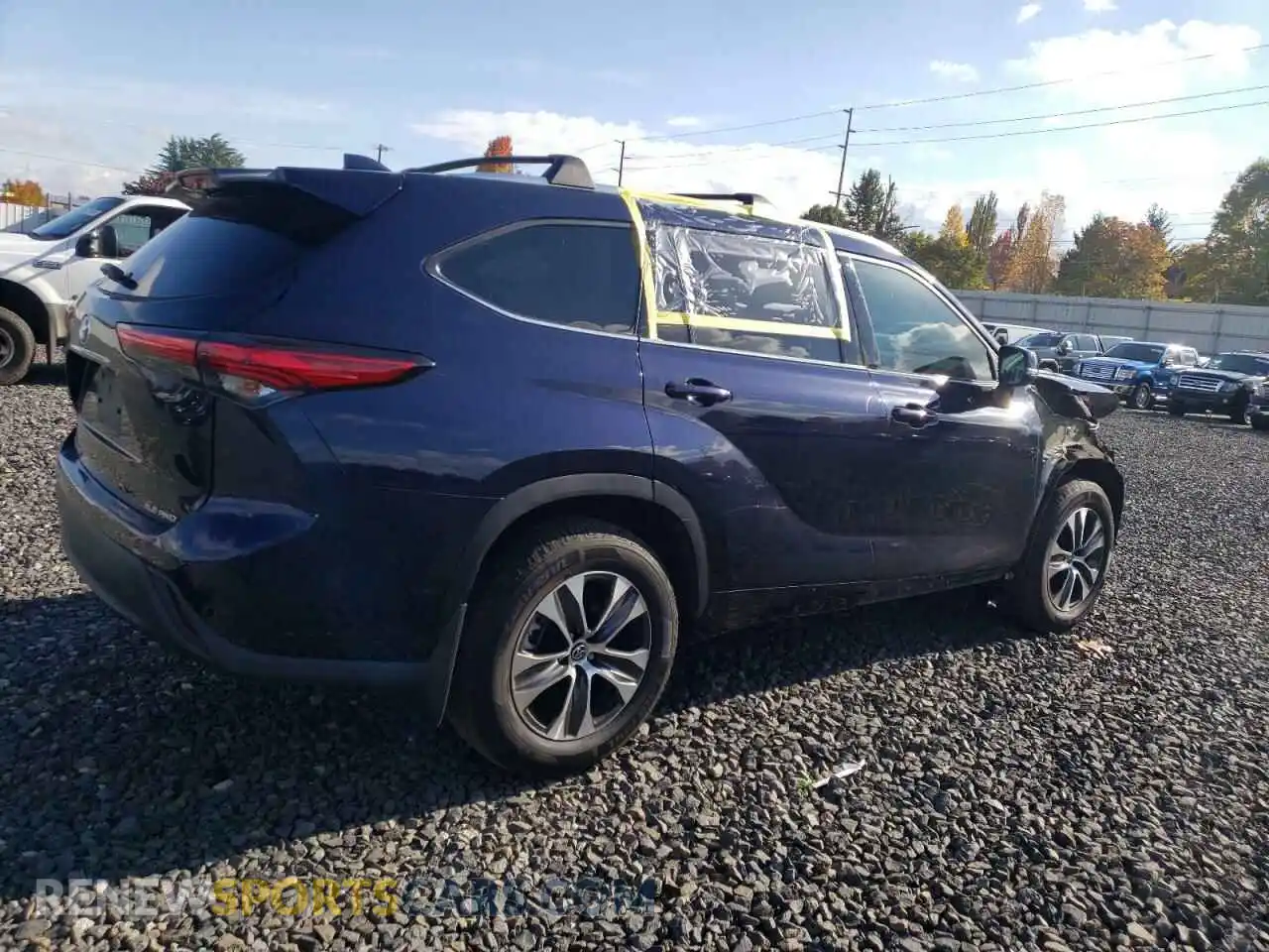 3 Photograph of a damaged car 5TDHZRBH1MS092898 TOYOTA HIGHLANDER 2021