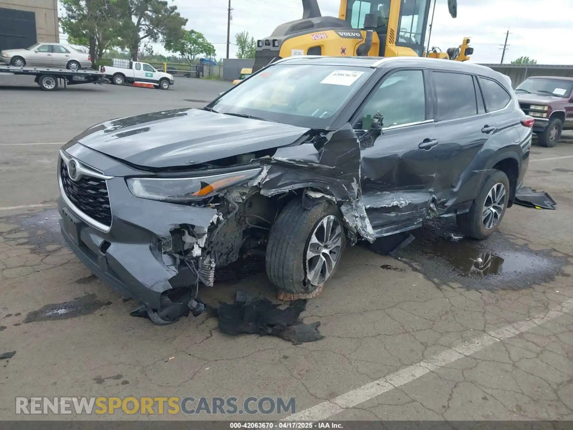 2 Photograph of a damaged car 5TDHZRBH2MS065077 TOYOTA HIGHLANDER 2021