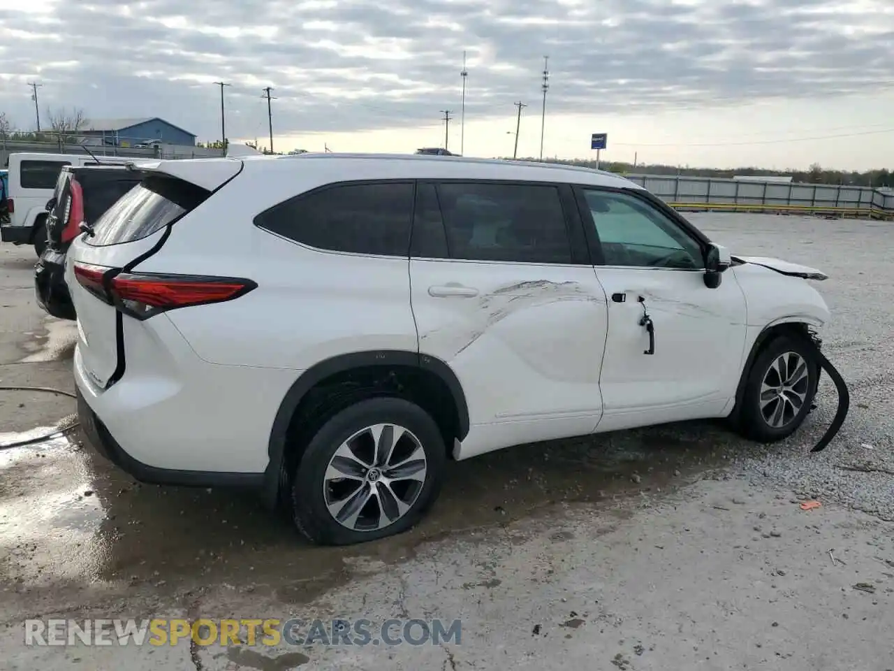 3 Фотография поврежденного автомобиля 5TDHZRBH2MS075088 TOYOTA HIGHLANDER 2021