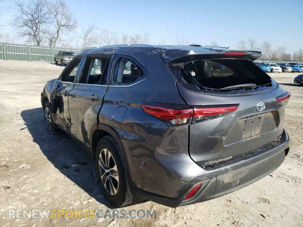 3 Photograph of a damaged car 5TDHZRBH2MS091999 TOYOTA HIGHLANDER 2021
