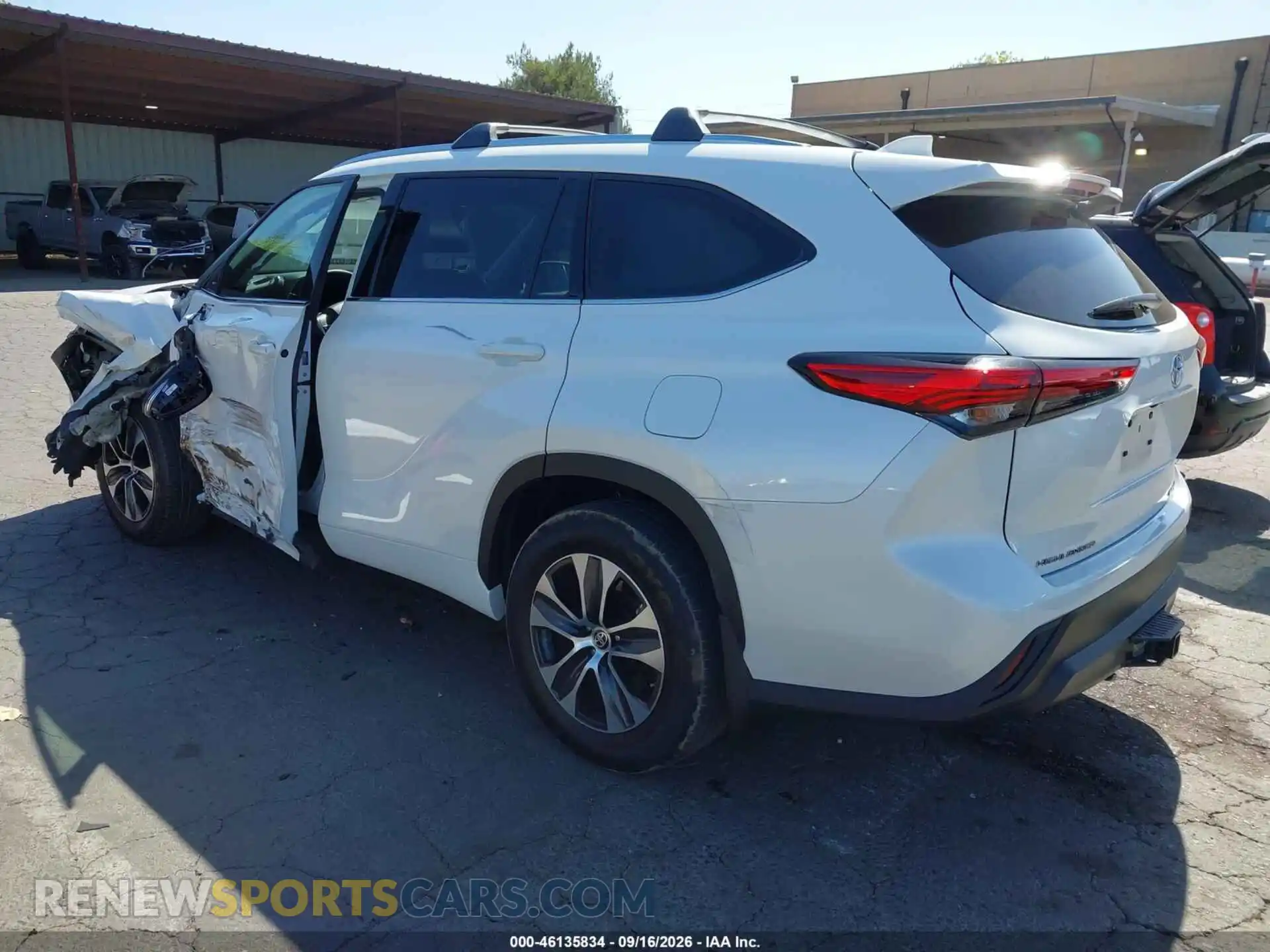 3 fotografías del automóvil dañado 5TDHZRBH4MS102677 TOYOTA HIGHLANDER 2021