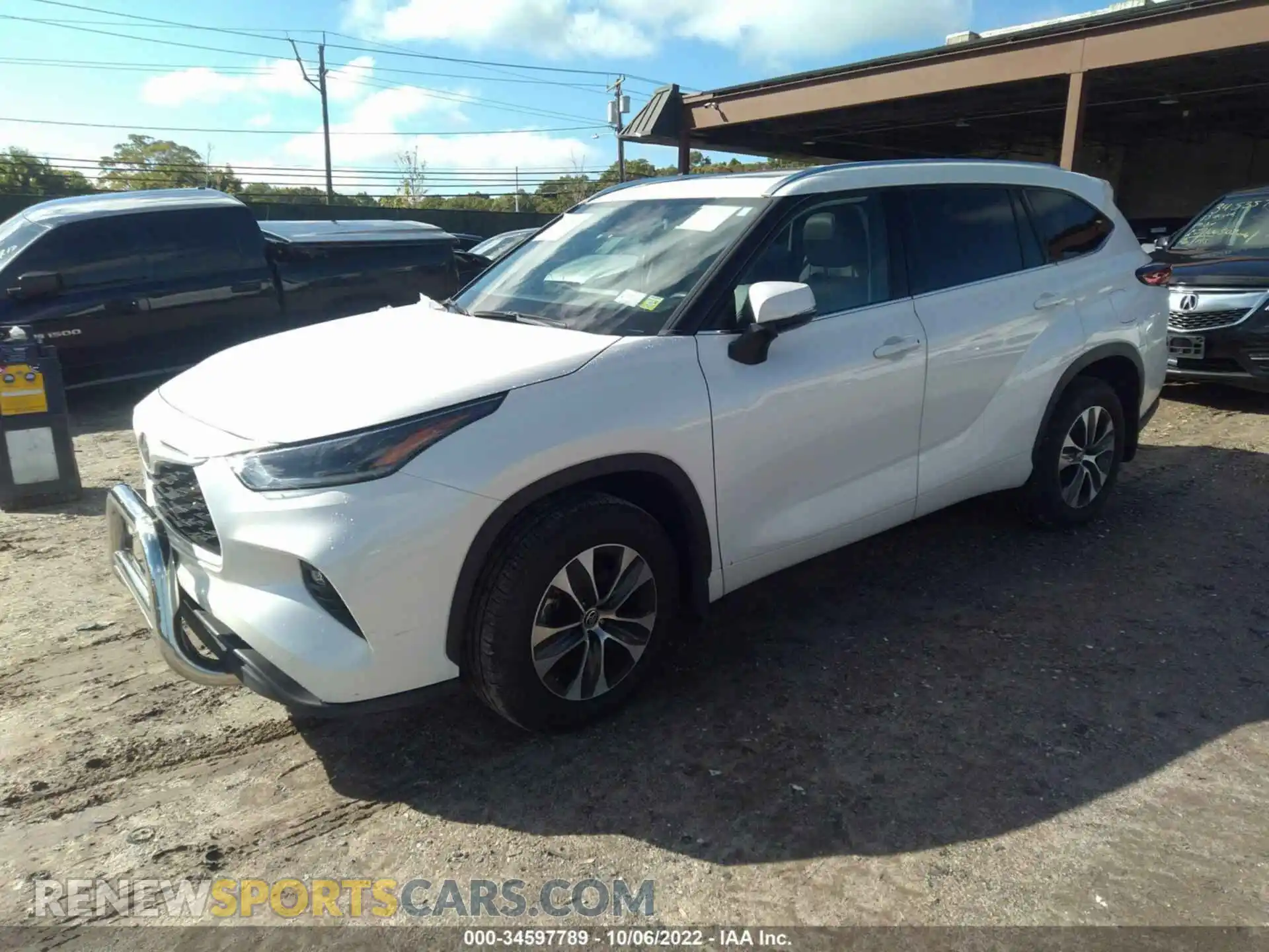 2 Photograph of a damaged car 5TDHZRBH4MS550403 TOYOTA HIGHLANDER 2021