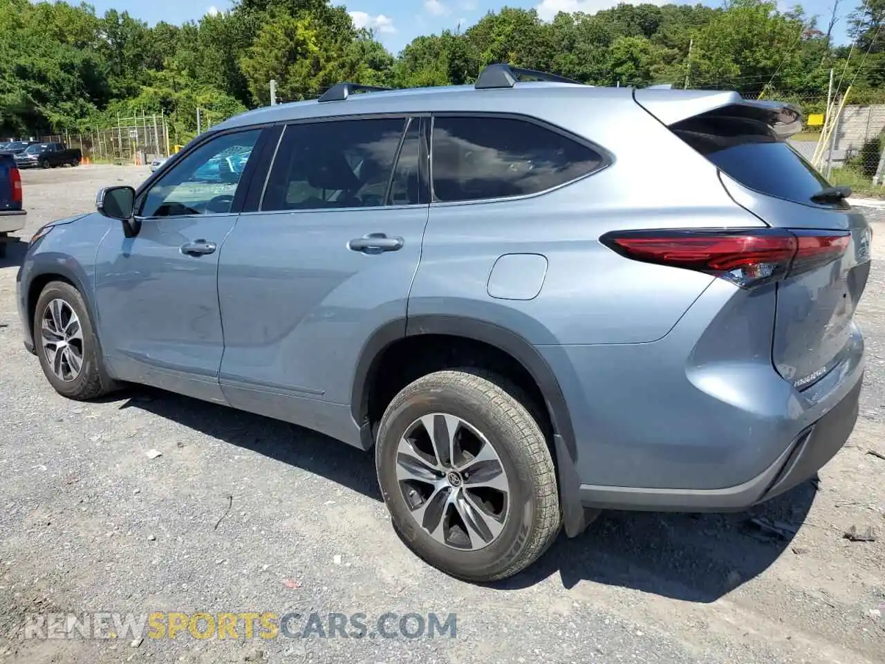 2 Photograph of a damaged car 5TDHZRBH5MS128091 TOYOTA HIGHLANDER 2021