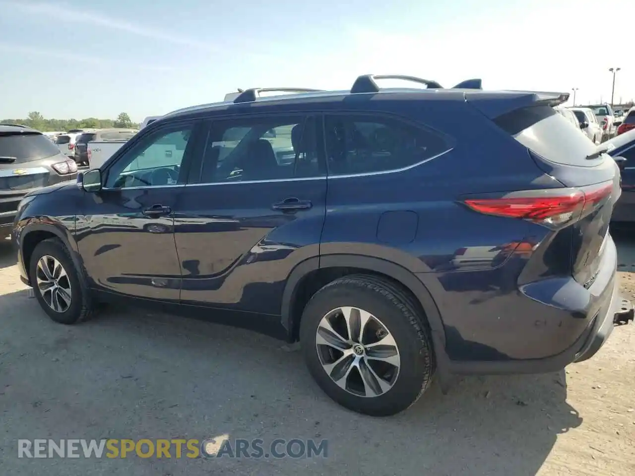 2 Photograph of a damaged car 5TDHZRBH5MS153606 TOYOTA HIGHLANDER 2021