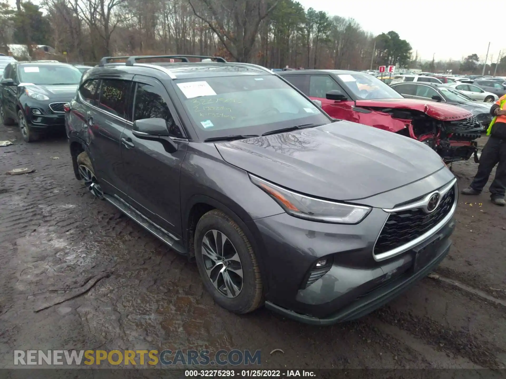 1 Photograph of a damaged car 5TDHZRBH5MS543816 TOYOTA HIGHLANDER 2021