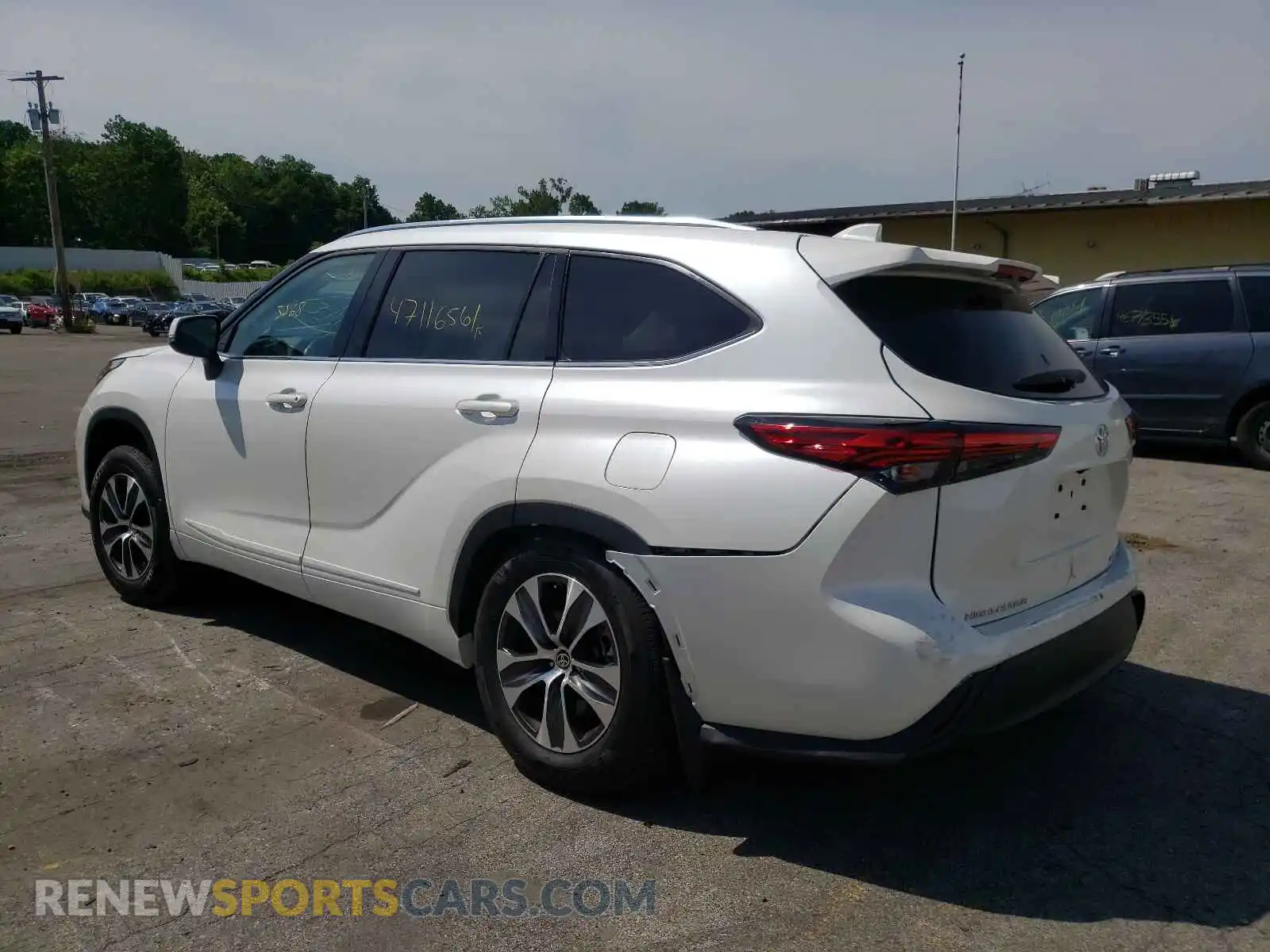 3 Photograph of a damaged car 5TDHZRBH6MS081248 TOYOTA HIGHLANDER 2021