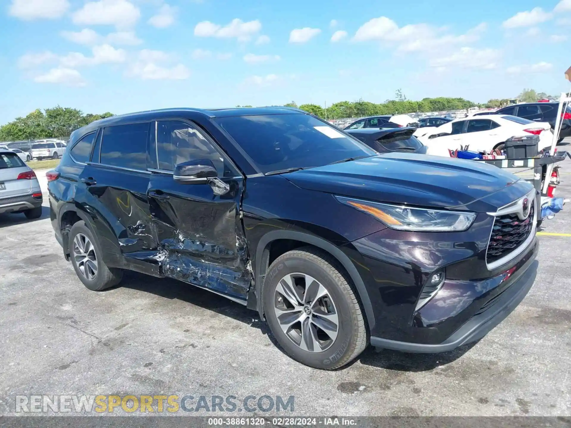 1 Photograph of a damaged car 5TDHZRBH6MS106794 TOYOTA HIGHLANDER 2021