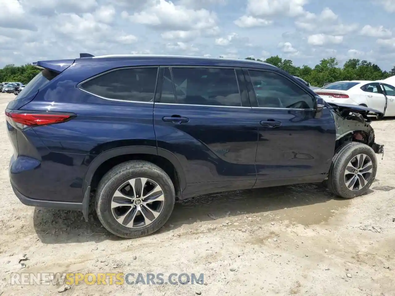 3 Photograph of a damaged car 5TDHZRBH6MS125376 TOYOTA HIGHLANDER 2021