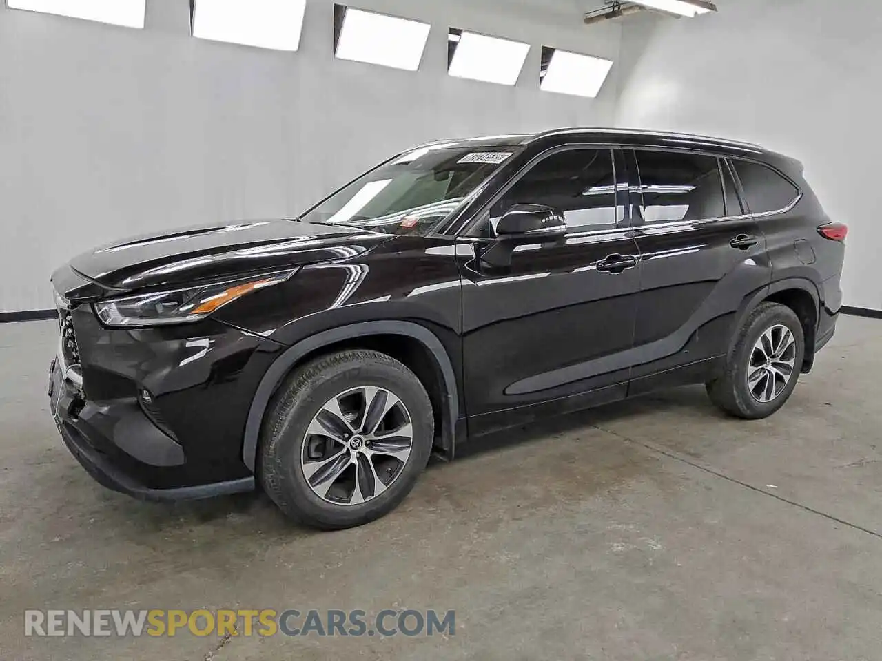1 Photograph of a damaged car 5TDHZRBH6MS130397 TOYOTA HIGHLANDER 2021