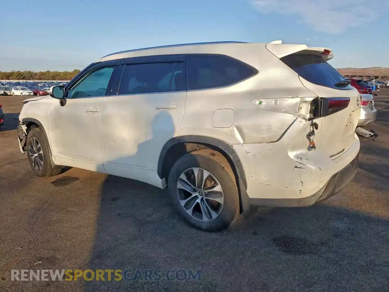 2 Photograph of a damaged car 5TDHZRBH7MS528542 TOYOTA HIGHLANDER 2021
