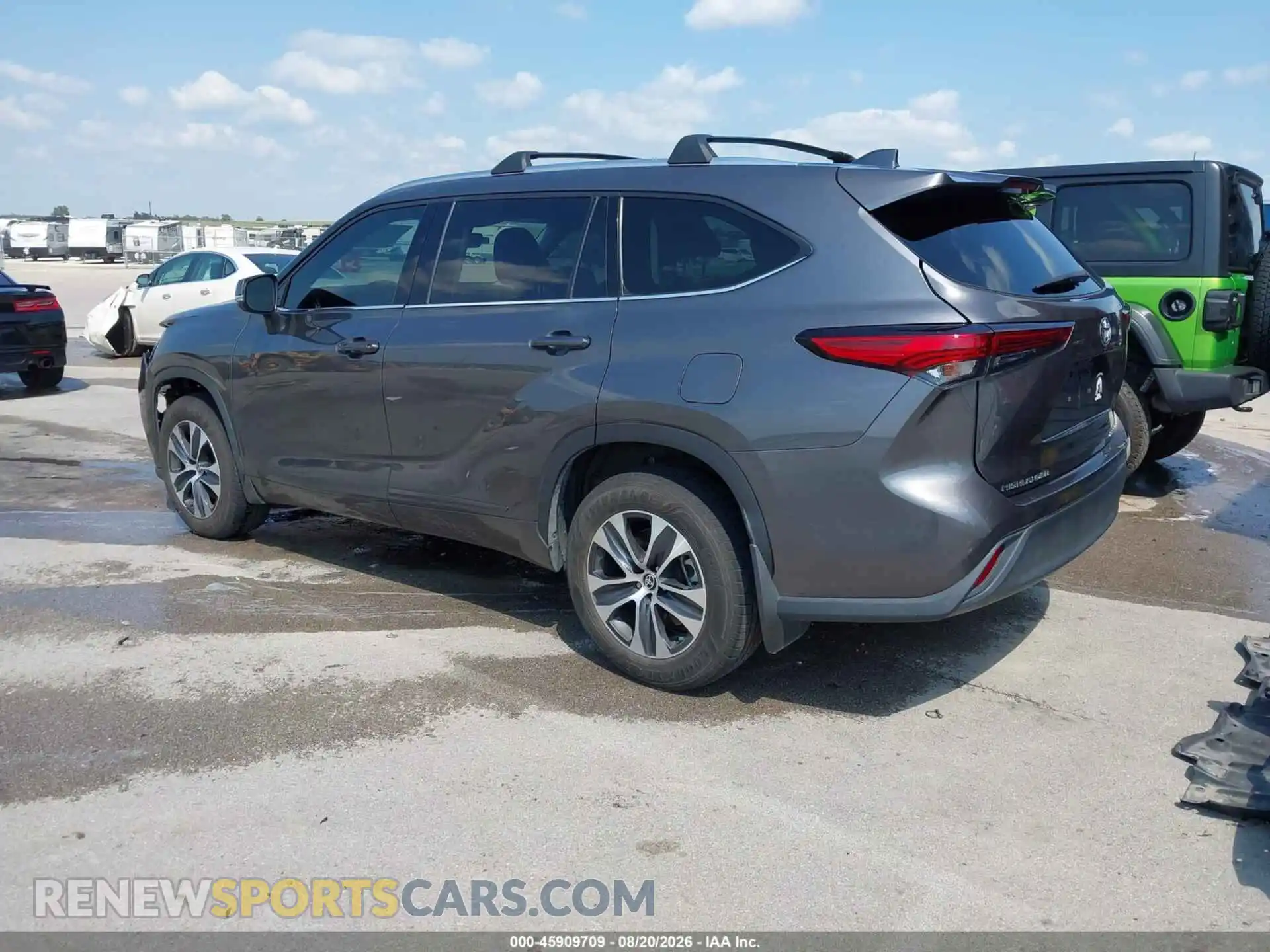 3 Photograph of a damaged car 5TDHZRBH8MS159254 TOYOTA HIGHLANDER 2021
