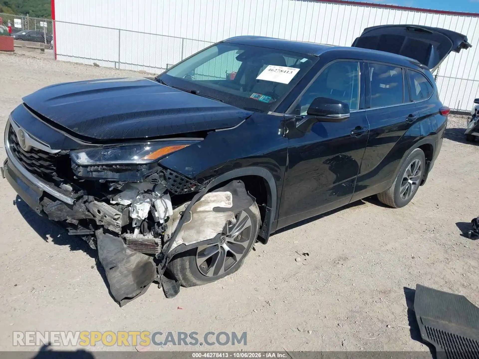 2 Photograph of a damaged car 5TDHZRBH8MS531868 TOYOTA HIGHLANDER 2021