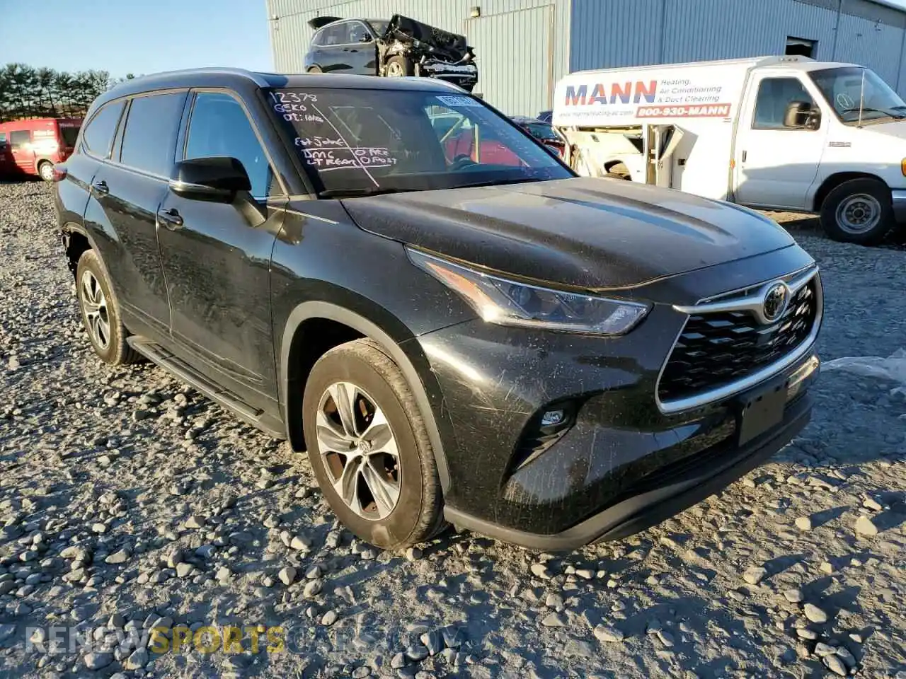1 Photograph of a damaged car 5TDHZRBH8MS532809 TOYOTA HIGHLANDER 2021