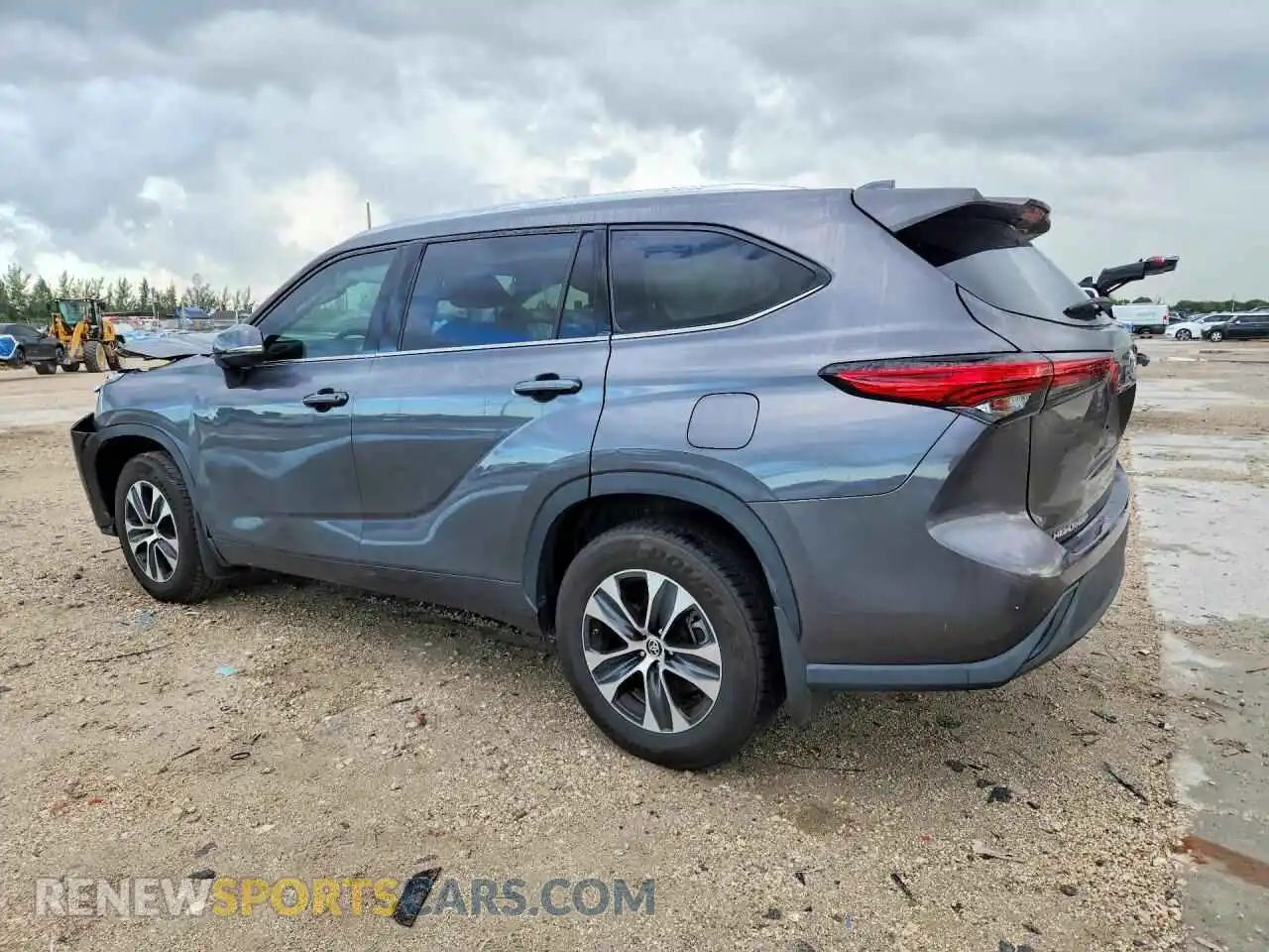 2 Photograph of a damaged car 5TDHZRBHXMS114994 TOYOTA HIGHLANDER 2021