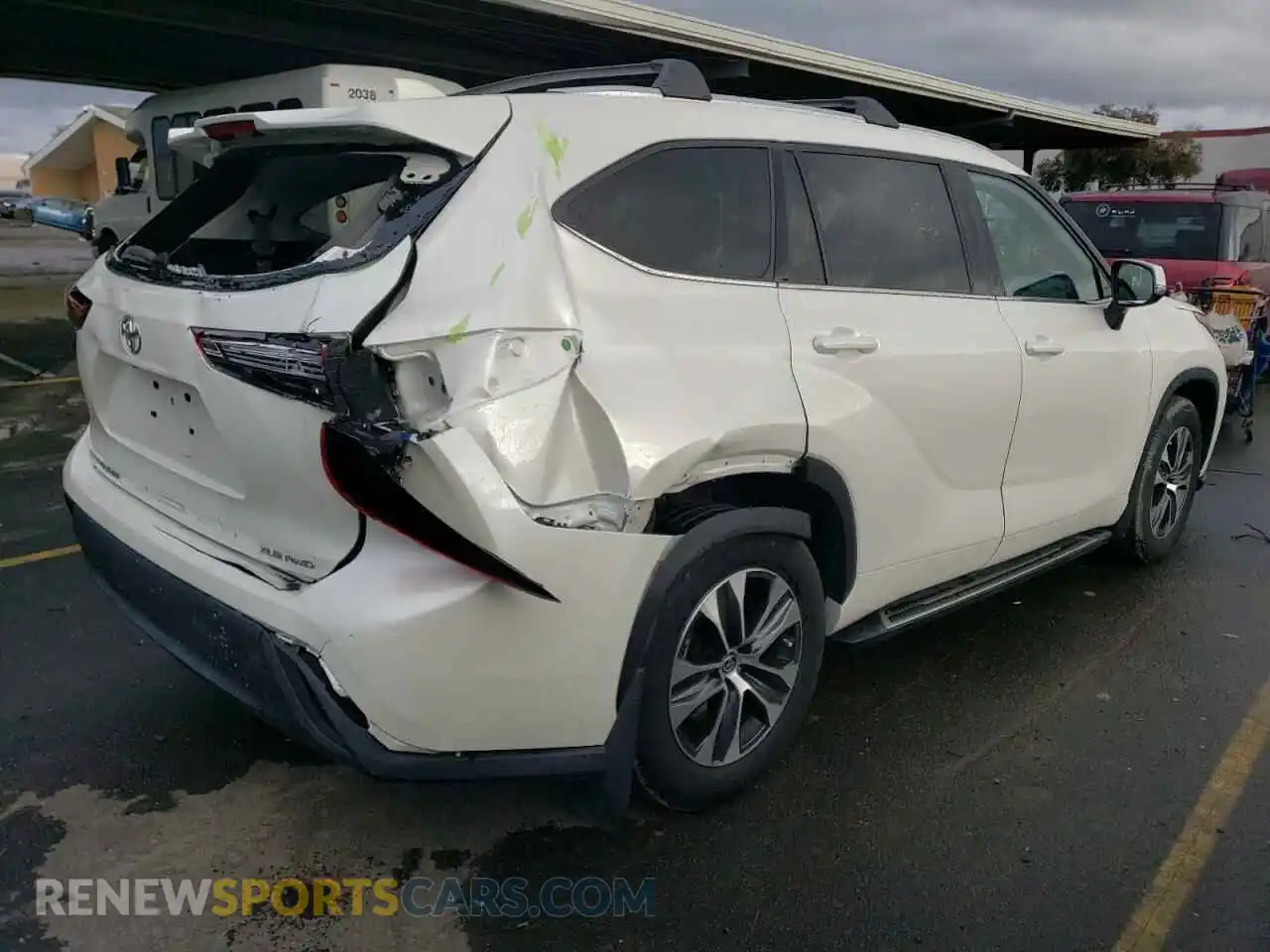 3 Photograph of a damaged car 5TDHZRBHXMS529247 TOYOTA HIGHLANDER 2021