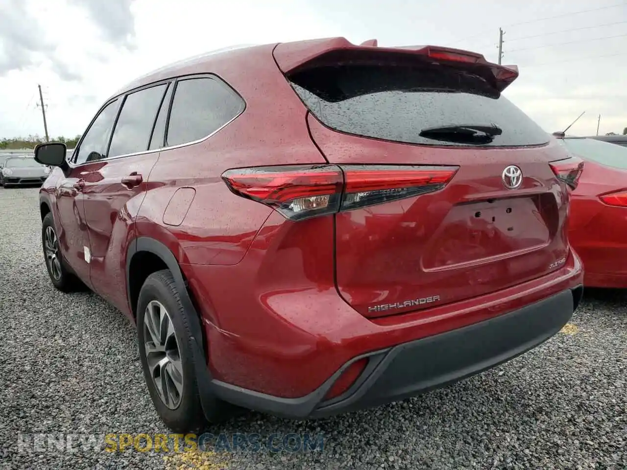 3 Photograph of a damaged car 5TDHZRBHXMS555749 TOYOTA HIGHLANDER 2021