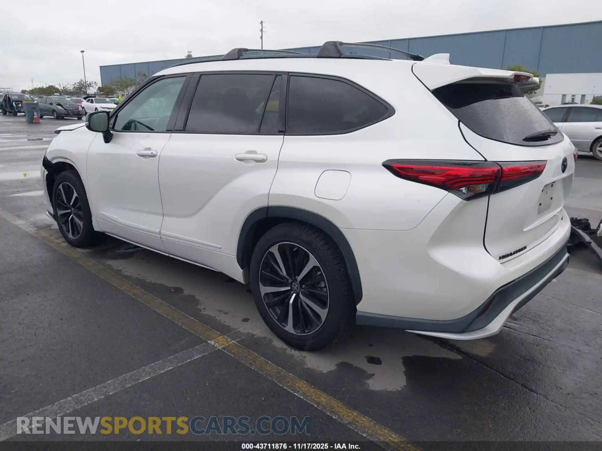 3 fotografías del automóvil dañado 5TDJZRAH0MS062777 TOYOTA HIGHLANDER 2021