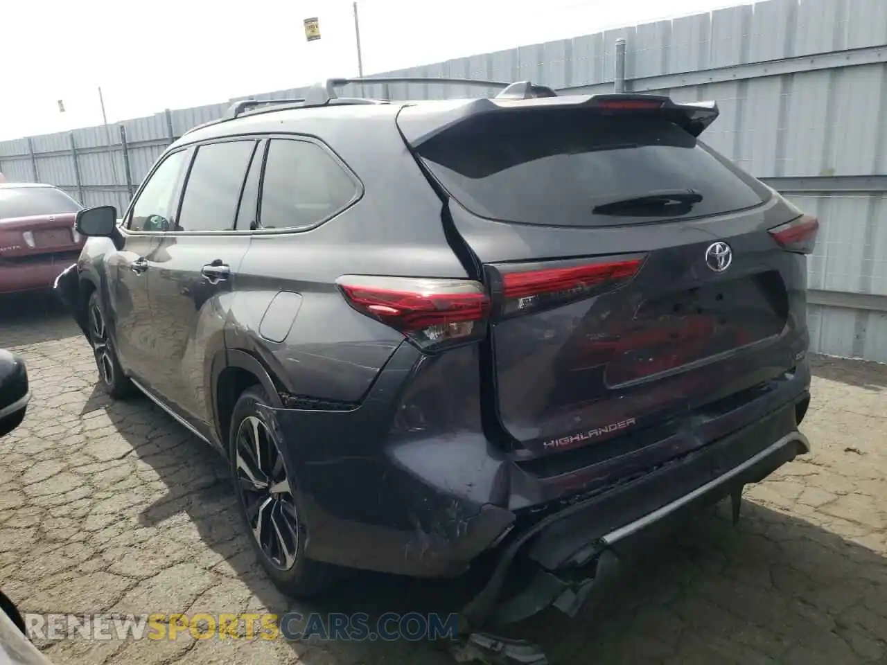 3 Photograph of a damaged car 5TDJZRAH1MS061962 TOYOTA HIGHLANDER 2021