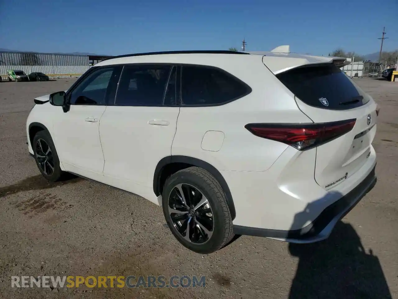 2 Photograph of a damaged car 5TDJZRAH5MS032707 TOYOTA HIGHLANDER 2021