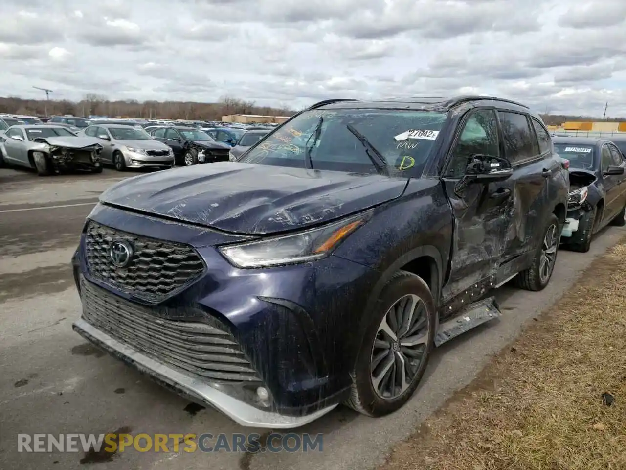 2 Photograph of a damaged car 5TDJZRBH0MS108462 TOYOTA HIGHLANDER 2021