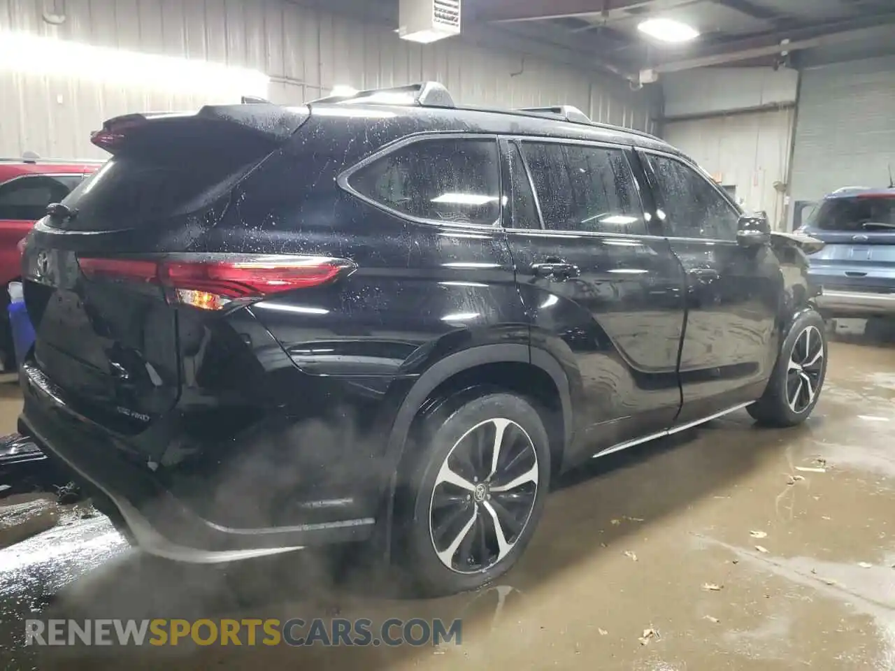 3 Photograph of a damaged car 5TDJZRBH0MS151604 TOYOTA HIGHLANDER 2021