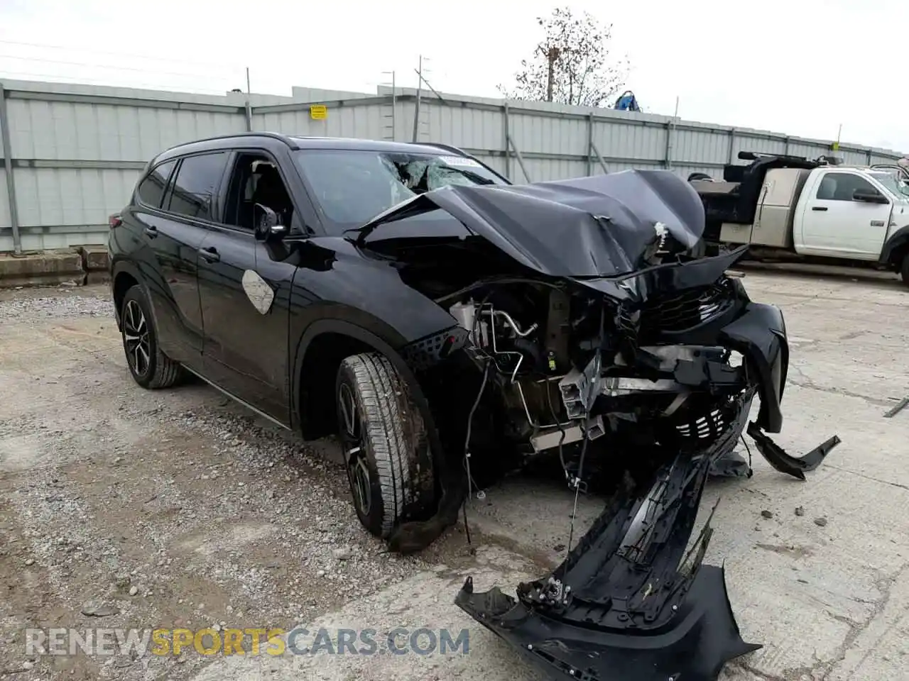 1 Photograph of a damaged car 5TDJZRBH1MS057652 TOYOTA HIGHLANDER 2021