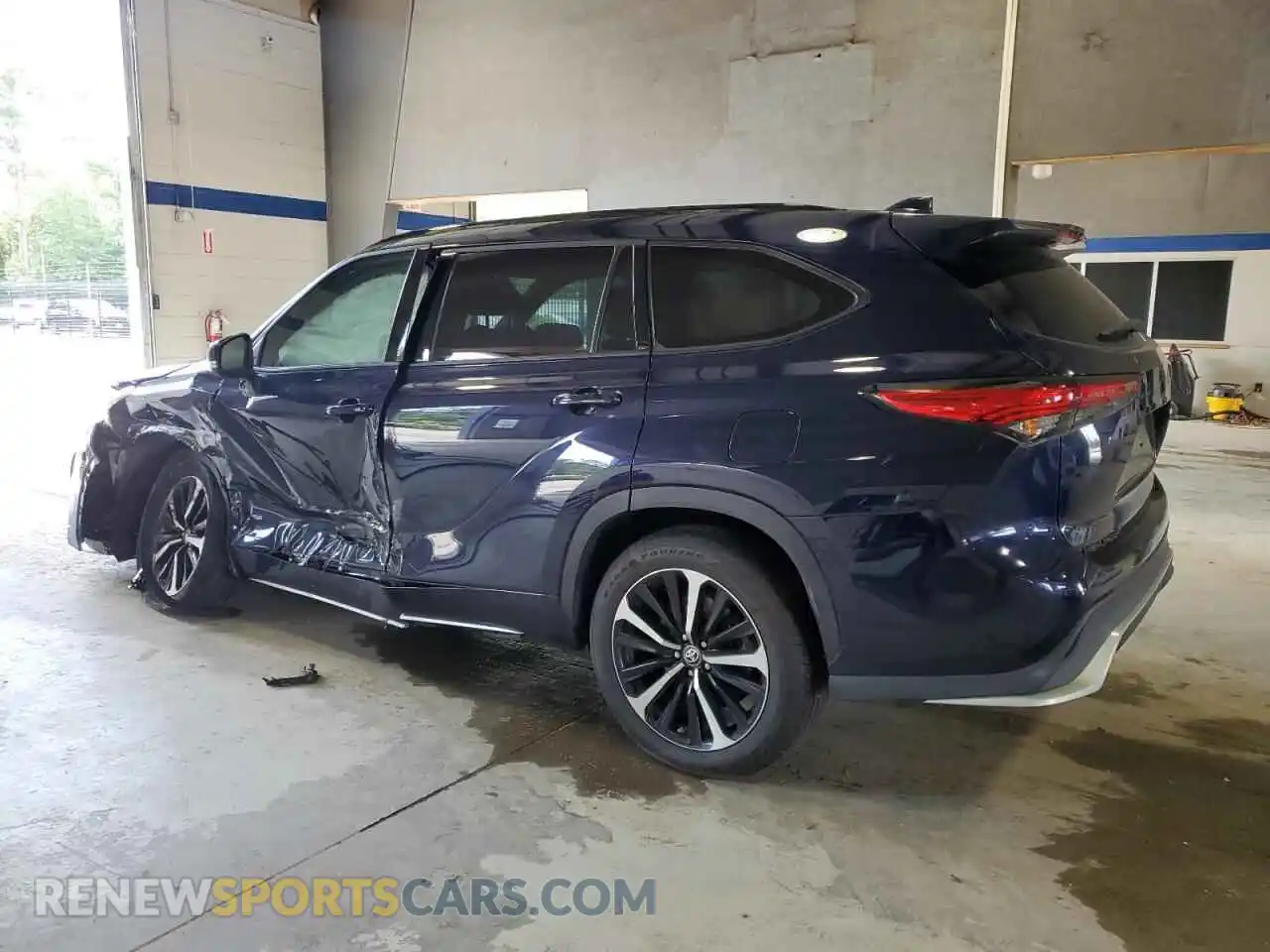 2 Photograph of a damaged car 5TDJZRBH2MS095844 TOYOTA HIGHLANDER 2021