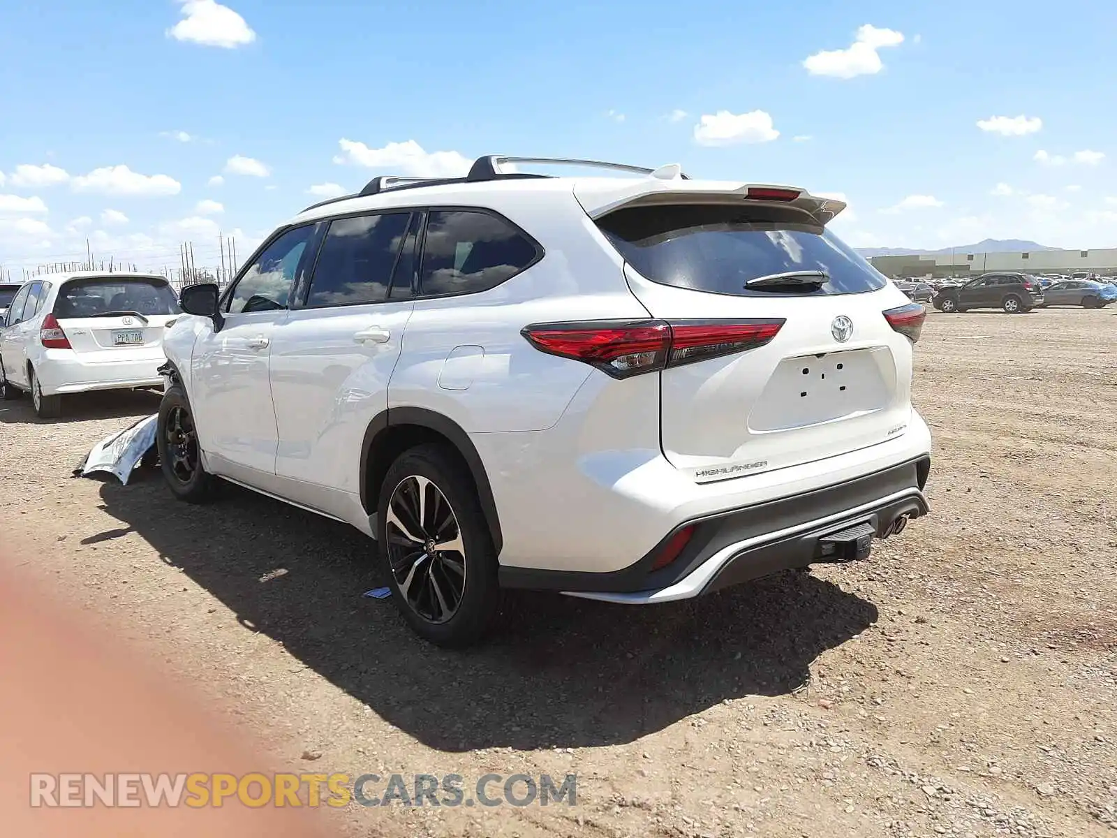 3 Photograph of a damaged car 5TDJZRBH2MS126929 TOYOTA HIGHLANDER 2021