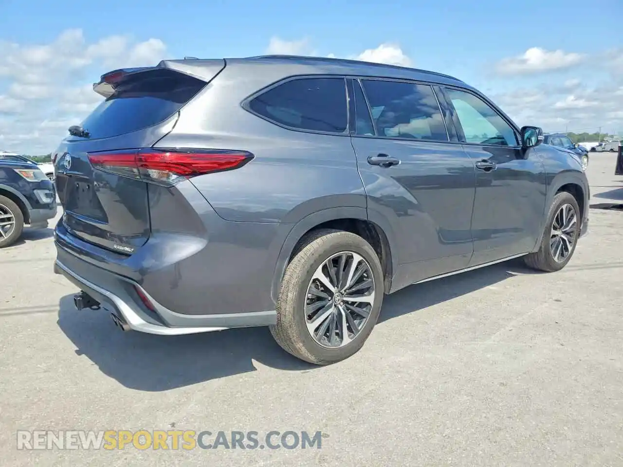3 fotografías del automóvil dañado 5TDJZRBH3MS058866 TOYOTA HIGHLANDER 2021