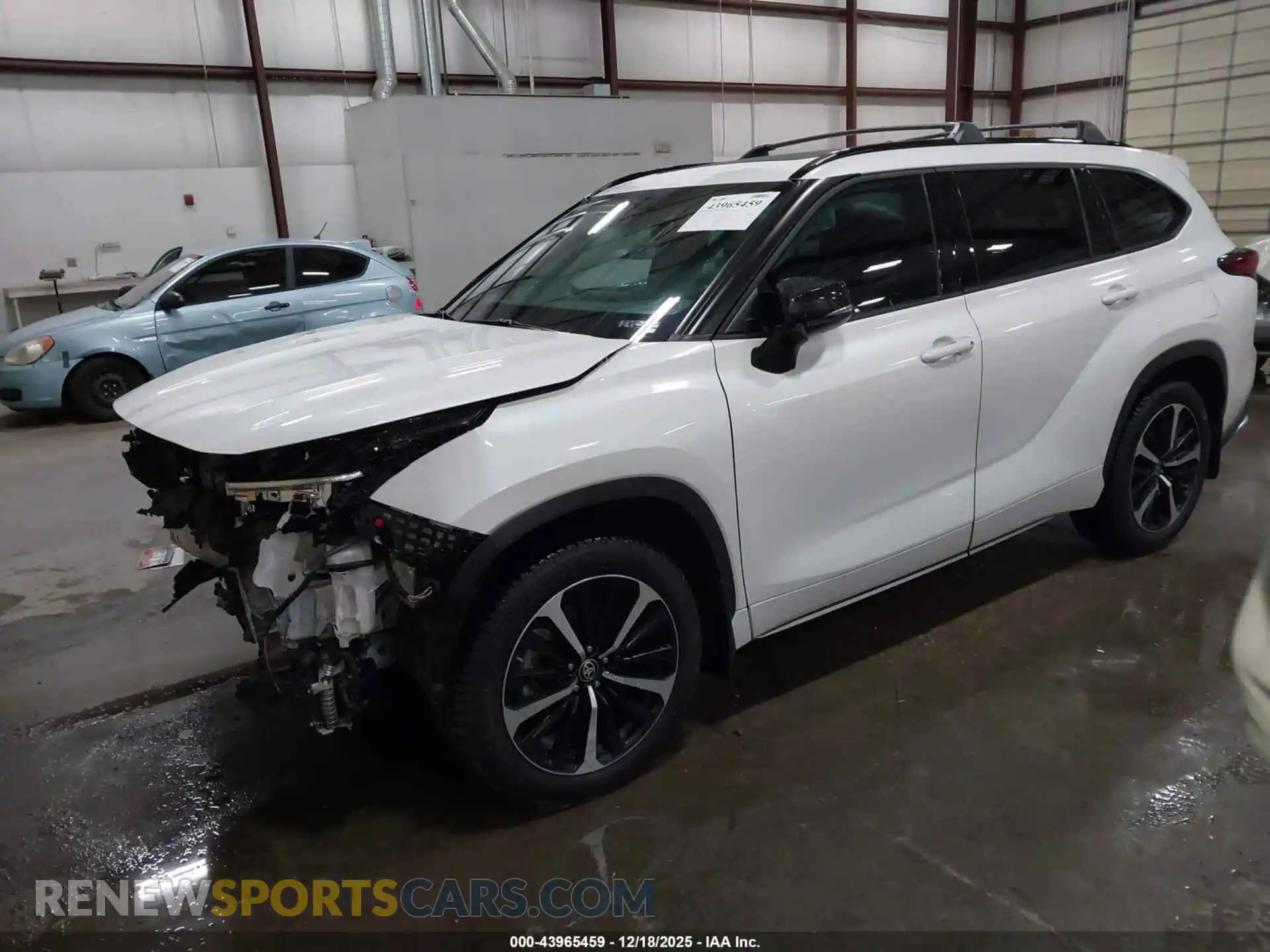 2 Photograph of a damaged car 5TDJZRBH3MS120444 TOYOTA HIGHLANDER 2021