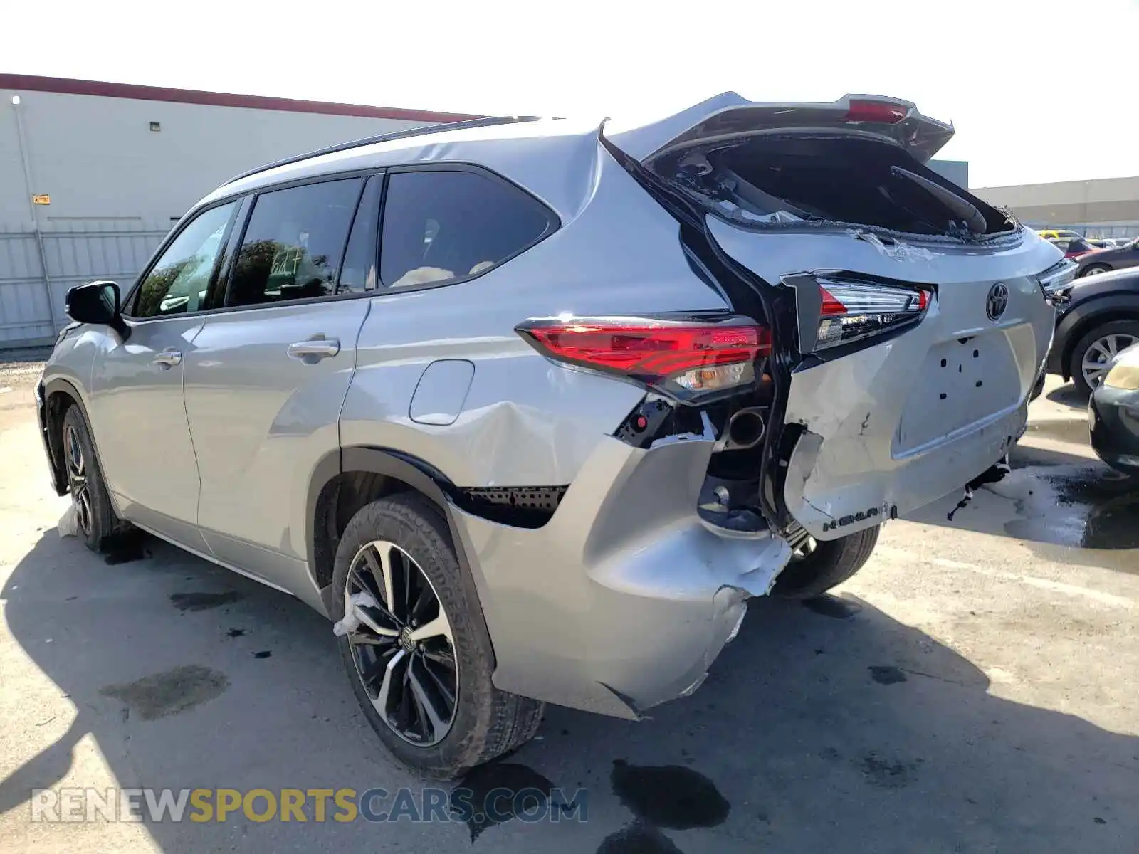 3 Photograph of a damaged car 5TDJZRBH3MS152472 TOYOTA HIGHLANDER 2021