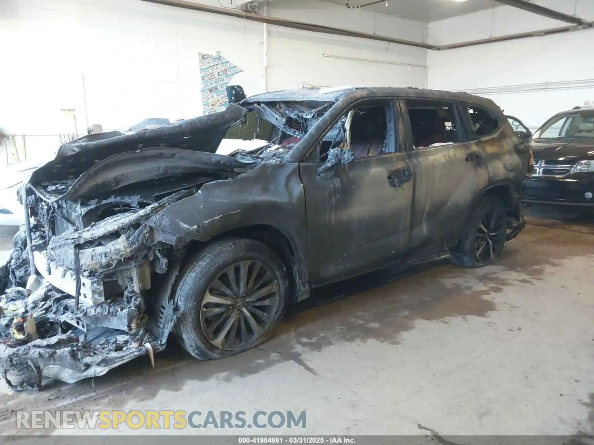 2 Photograph of a damaged car 5TDJZRBH4MS061131 TOYOTA HIGHLANDER 2021