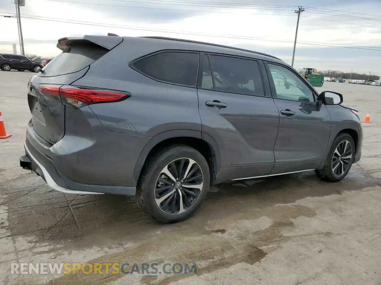 3 Photograph of a damaged car 5TDJZRBH6MS058554 TOYOTA HIGHLANDER 2021