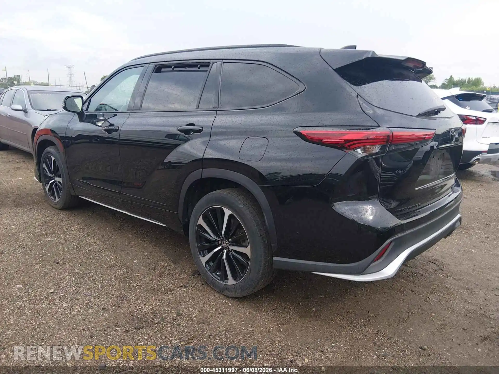 3 Photograph of a damaged car 5TDJZRBH7MS125937 TOYOTA HIGHLANDER 2021