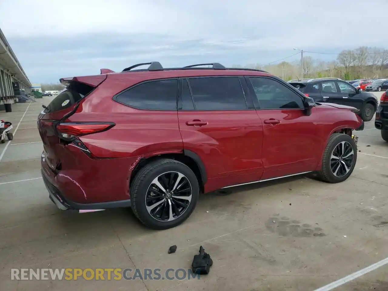 3 Photograph of a damaged car 5TDJZRBH8MS146280 TOYOTA HIGHLANDER 2021