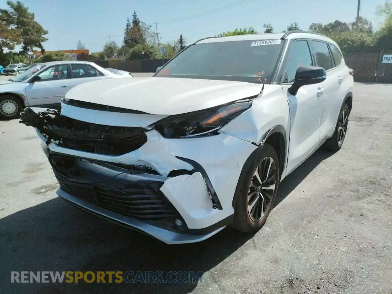 2 Photograph of a damaged car 5TDJZRBH9MS108301 TOYOTA HIGHLANDER 2021