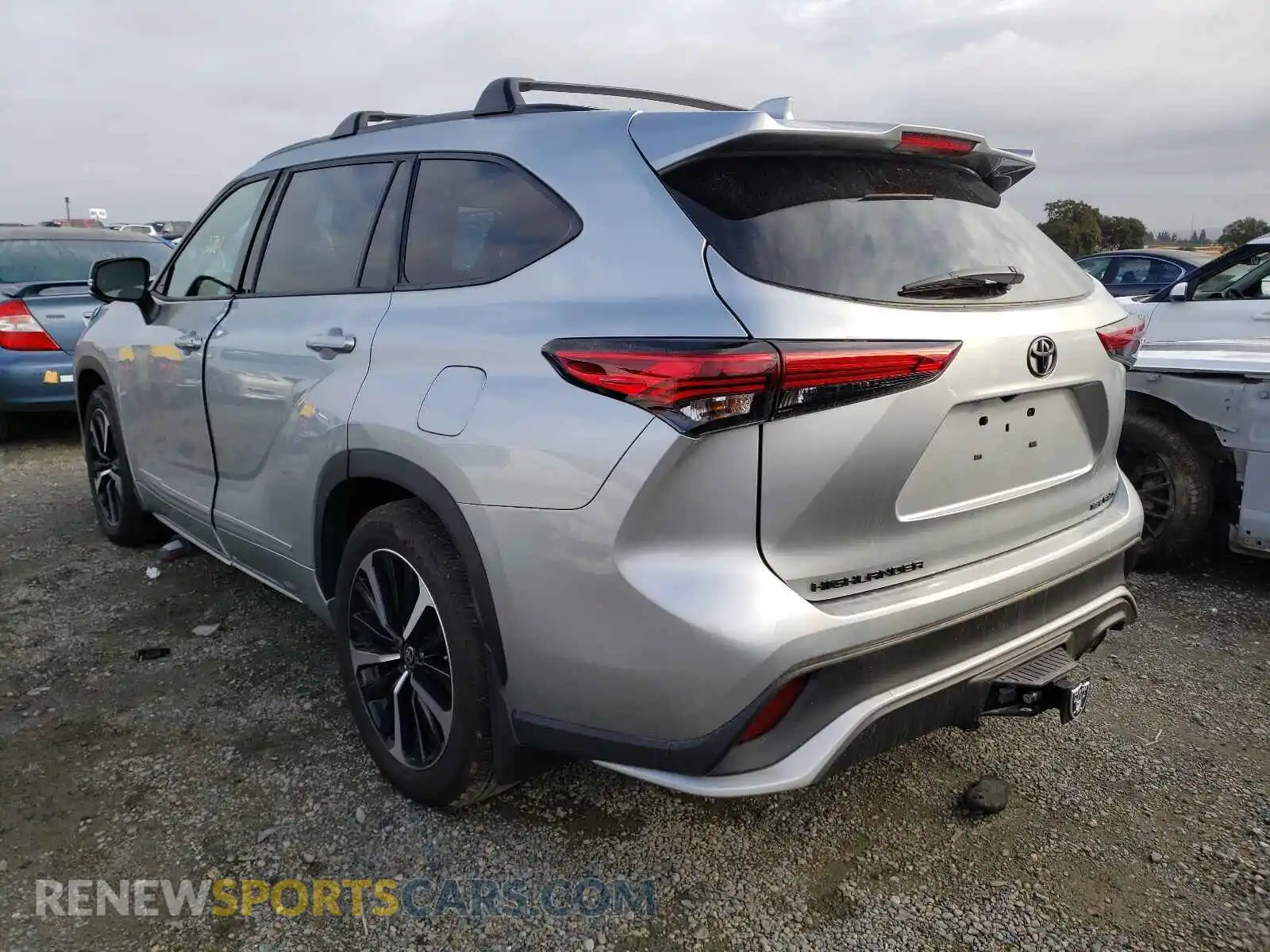 3 fotografías del automóvil dañado 5TDJZRBH9MS118990 TOYOTA HIGHLANDER 2021